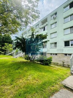 Ponúkame na predaj 1-izbový byt na Važskej ulici vo Vrakuni