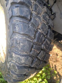 235/70 R16 BF goodrich km3