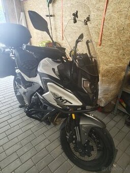 Cf moto mt700