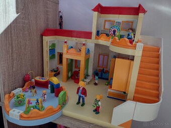 Playmobil Materská škôlka+detské ihrisko