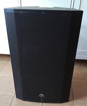 Mackie thump 15A