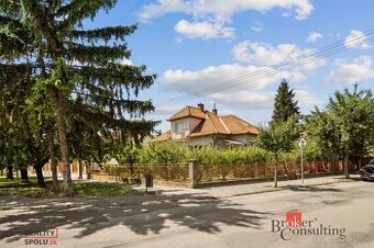 Starší rodinný dom v tichej lokalite BA III Vajnory, na pred