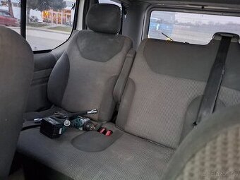 Zdravym predam opel vyvaro plne pojazdne.