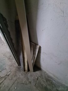 Drevo , drevotrieska a iny material za odvoz