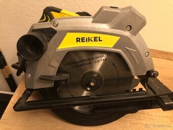 Predané - Ručná kotúčová píla