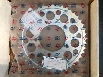 Nové ozubené kolesá na moto