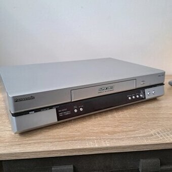 Predám Panasonic NV-HV50