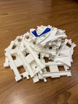 Koľajnice kompatibilné s LEGO Duplo