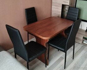 Stôl orech + 4 stoličky