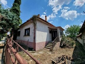 Predaj stavebný pozemok so starším domom Jahodná, okr. Dunaj - 1