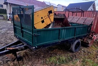 PREDAM ROZMETADLO NA HNOJ TRAKTOR ZETOR