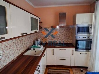 EXKLUZÍVNE    3 - IZBOVÝ BYT 72m2 S BALKÓNOM  PIEŠŤANY