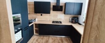 Na predaj krásny, veľkometrážny 3 izbový byt v Šali-Veči