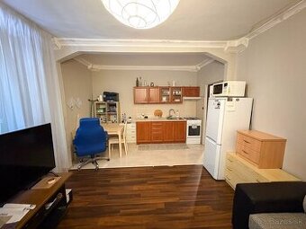 1,5 -izbový byt 43 m2 s balkónom – Haburská, Ružinov, BA