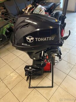 Lodný motor