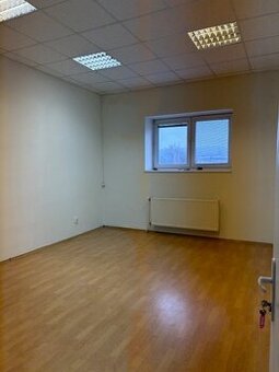 KANCELÁRSKY PRIESTOR 20m2 HOLUBYHO ULICA, JUH