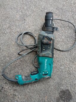 Predám vŕtačku Makita HR2470T