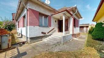 Rodinný dom s potenciálom v Senci – tichá lokalita, veľký po