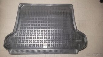 Vanicka do kufra Toyota Land Cruiser