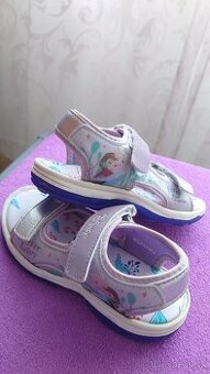 Disney Frozen nádherné blikajúce sandálky Ľadové kráľovstvo