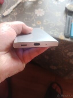 Sony Xperia XA2