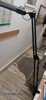 Stolová otočná nastaviteľná lampa plus nahradnu ziarivku.