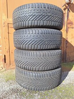 235/55R18 Pirelli