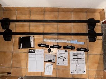 Komplet strešných nosičov Thule pre auto Toyota Prius 30