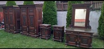 Starožitný nábytok