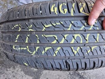 Predam letne pneu 2x 205/60R16 Barum