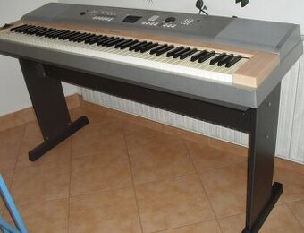 Digitální piano Yamaha Portable Grand DGX 620