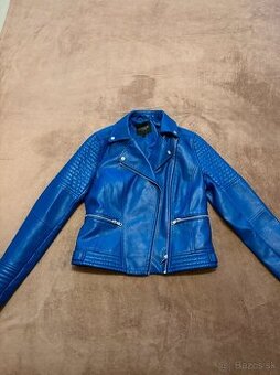 Modrá kožená bunda