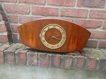 Predám pekné stolové hodiny