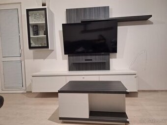 Obývacia zostava vyrobené stolárom