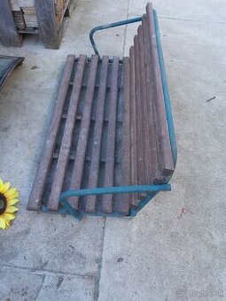 Predám lavičku na záhradnú hojdačku