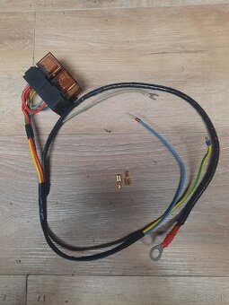 Posilňovacie relé svetiel ZETOR