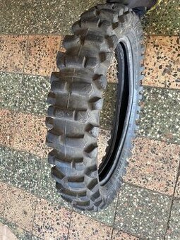 Predam na enduro 110/90 r18 METZELER