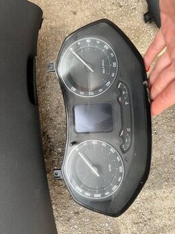 Predám budíky na skoda octavia2
