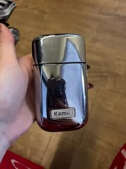 KEMEI KM-TX1 kvalitný pánsky holiaci strojček, nový – Type-C