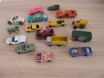 Predám staré poškodené  angličáky Matchbox, Lesney a iné