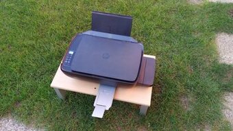 Čiernobielu tlačiareň+scanner a kopirka.