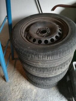 disky, plechove disky, kolesa R15, škoda octavia II , golf