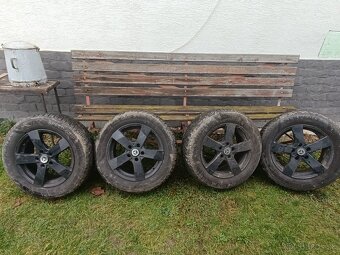 Elektróny Mercedes 5x112 na zimných pneumatikách 215/60R16
