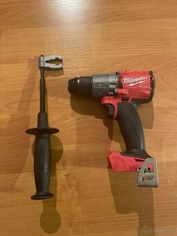 MILWAUKEE M18 FUEL AKU VŔTAČKA S PRÍKLEPOM