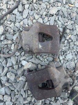 Predný brzdovy strmen 280mm