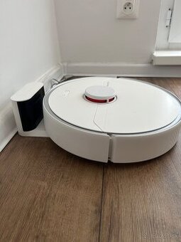 Robotický vysávač