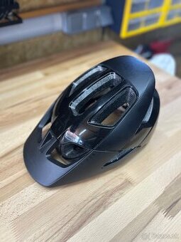 Prilba ROCKRIDER FEEL