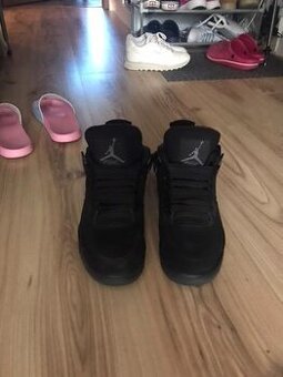 Jordan 4 black cat