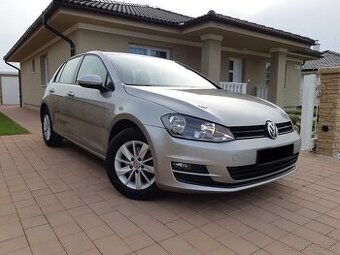 Volkswagen Golf - AUTOMAT