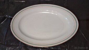 Veľké oválne porcelánové taniere a pokrievka